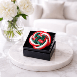 Nemzeti szinű kitűző Vida Gabriella