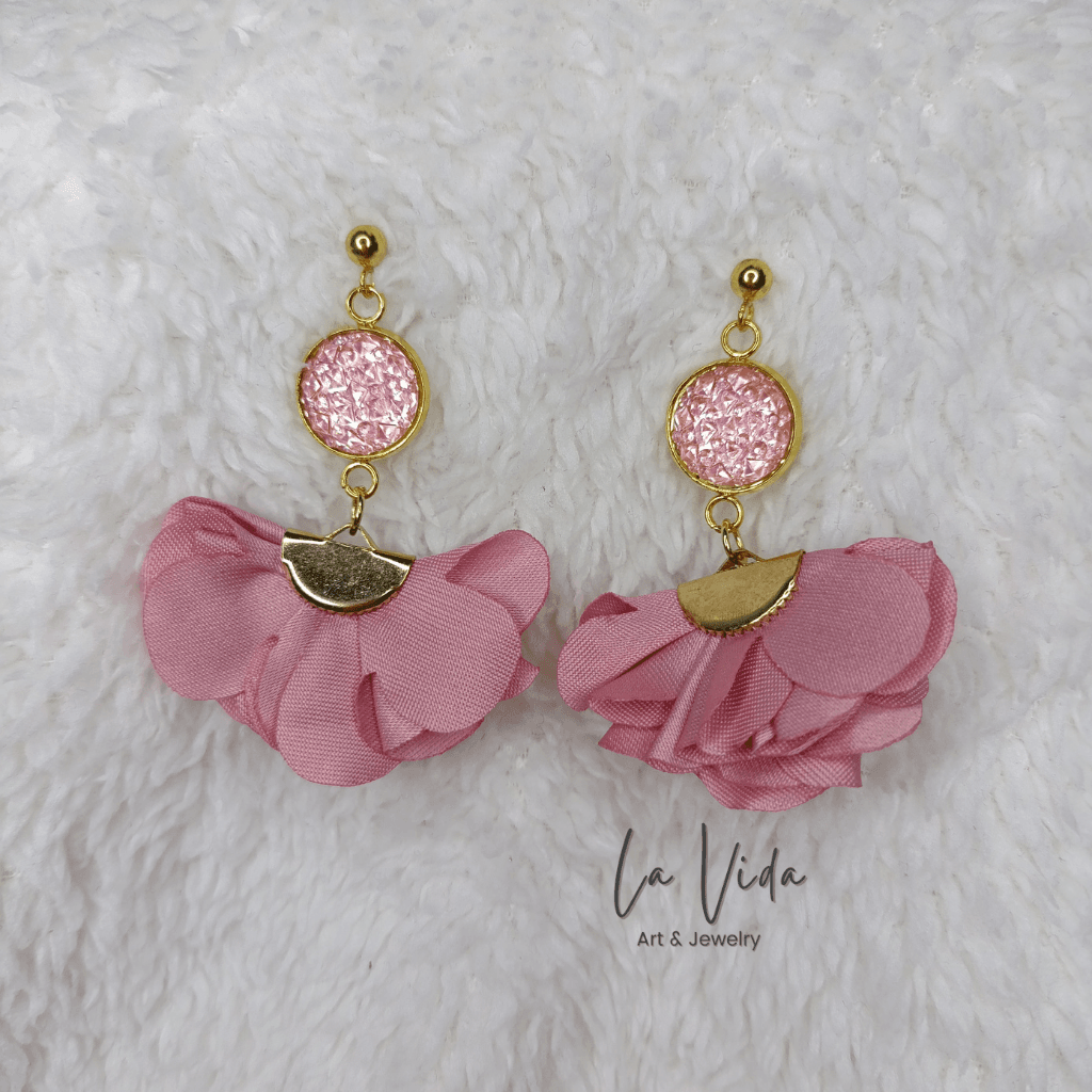 Spring & Shine - virágbojtos statement fülbevaló - Image 3