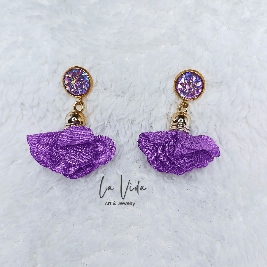 Spring & Shine - virágbojtos statement fülbevaló - Image 12