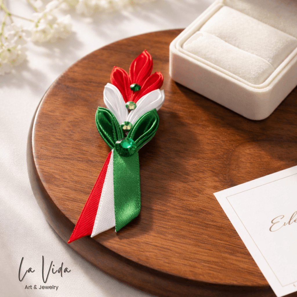 Kokárda - nemzeti színű szalag kitűző - Image 2