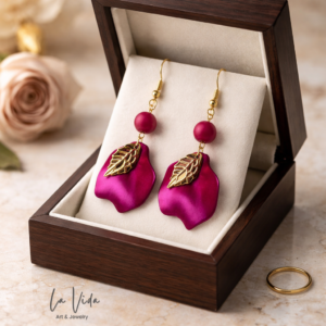 Petal lógós statement fülbevaló